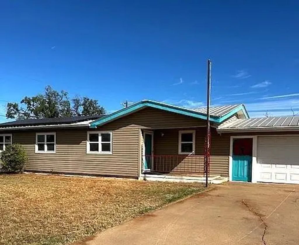 123 E Mccaulley Avenue, Bronte