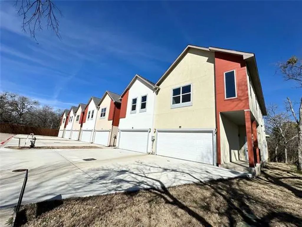 222 Heritage Court, Seagoville