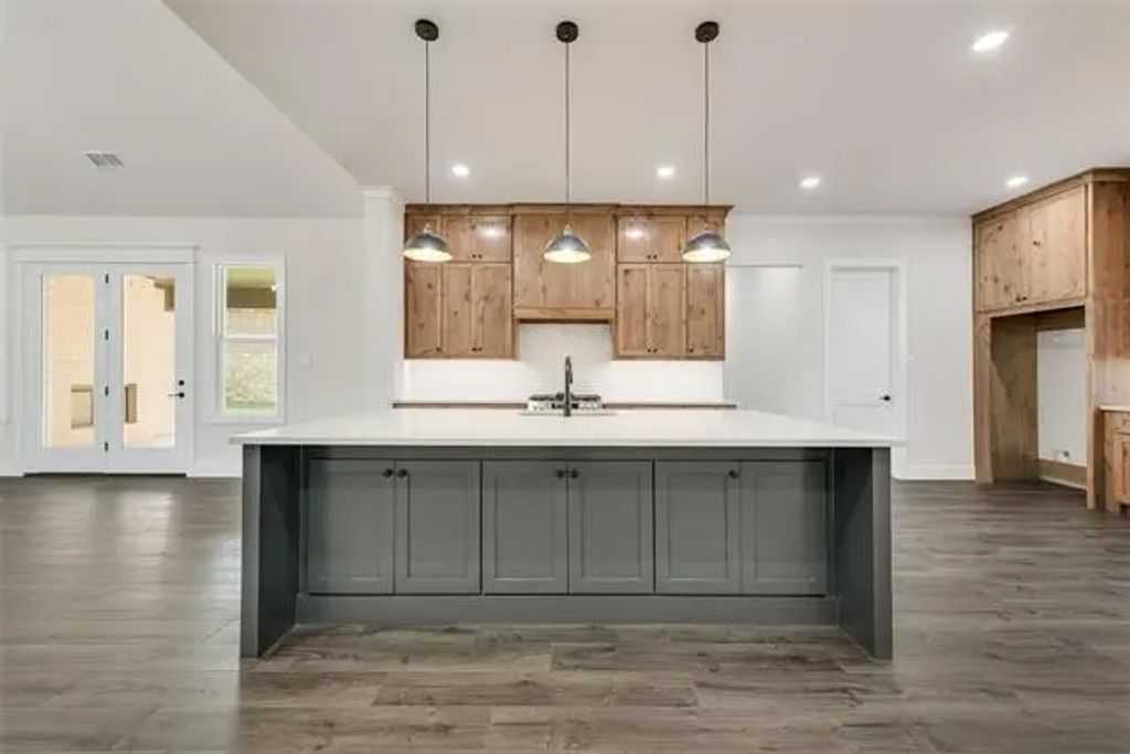 1349 Benjamin Trail, Van Alstyne