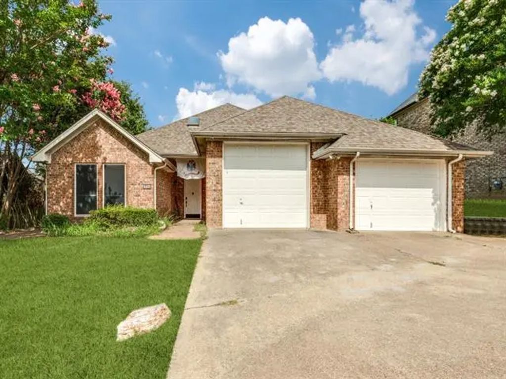 6415 Lake Bluff Drive, Dallas