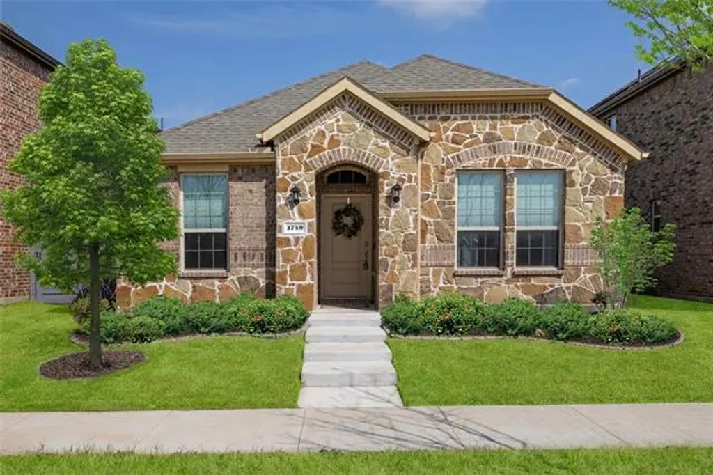 1749 Elise Lane, Little Elm