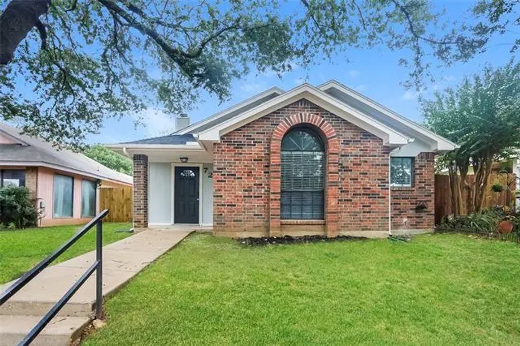 7212 Blackthorn Drive, Fort Worth