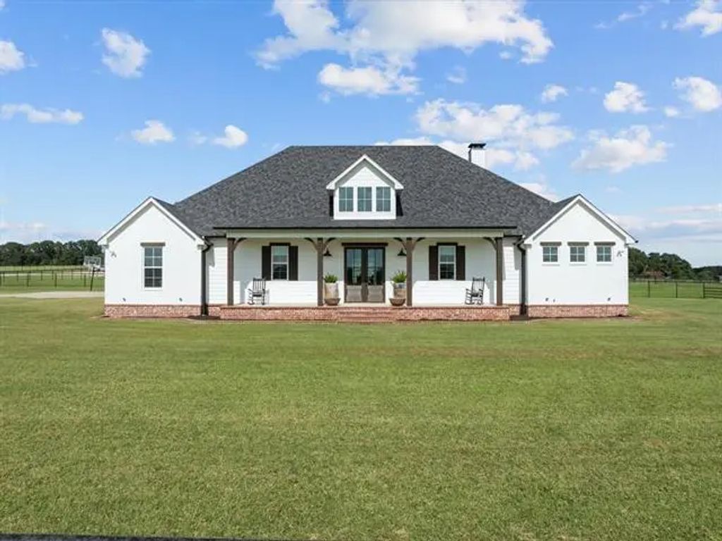 15152 County Road 426, Lindale