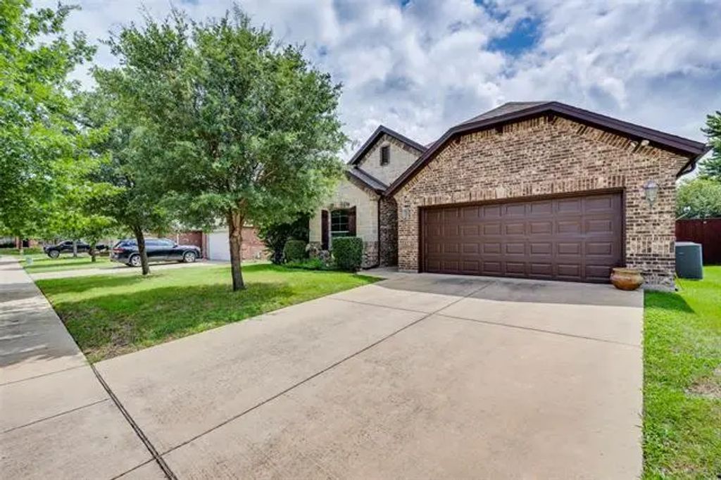 944 Virginia Lane, Saginaw