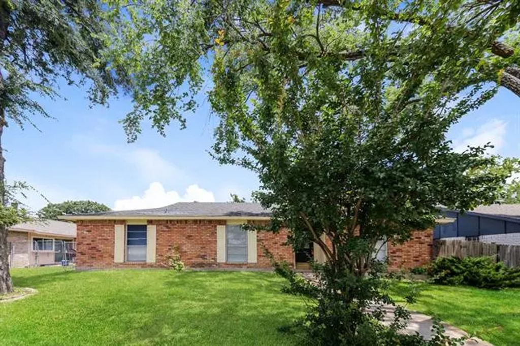 3317 Kenwood Drive, Rowlett