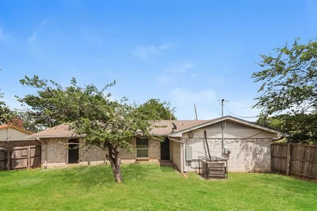 101 Sesame Drive, Mesquite