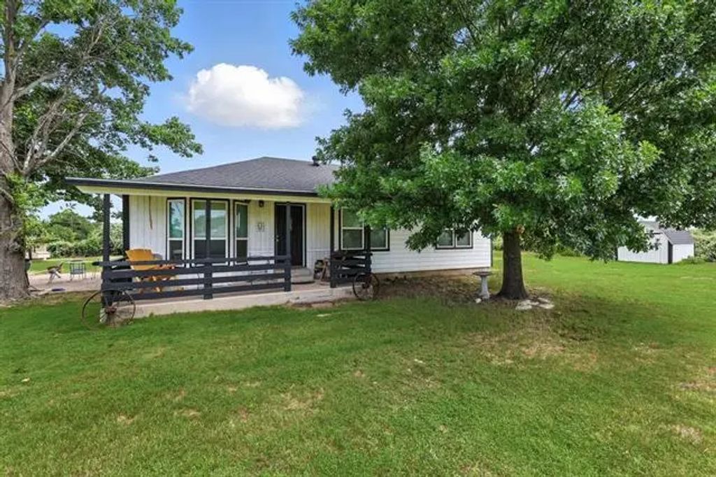 130 County Rd 4774, Boyd