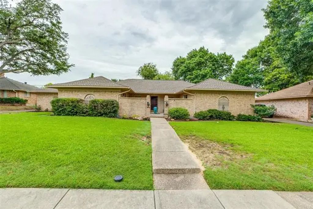 108 Westwood Circle, McKinney
