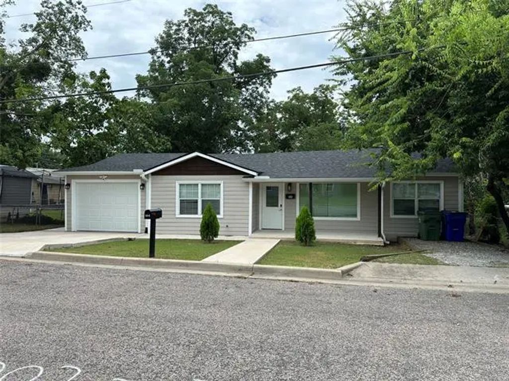 104 W South Street, Whitesboro