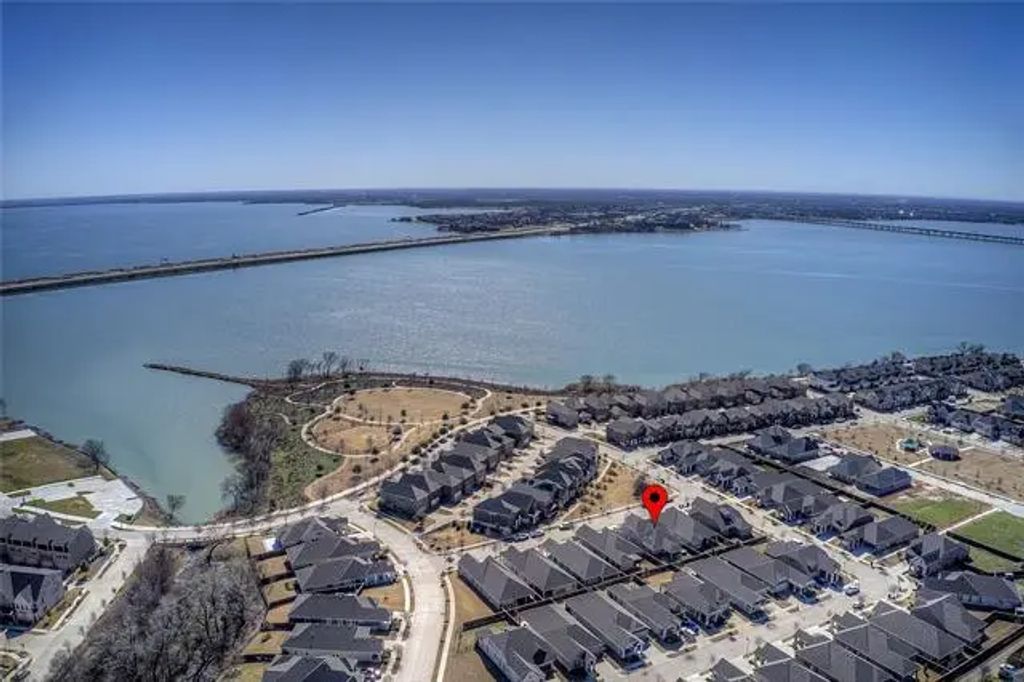 7601 Redondo Drive, Rowlett