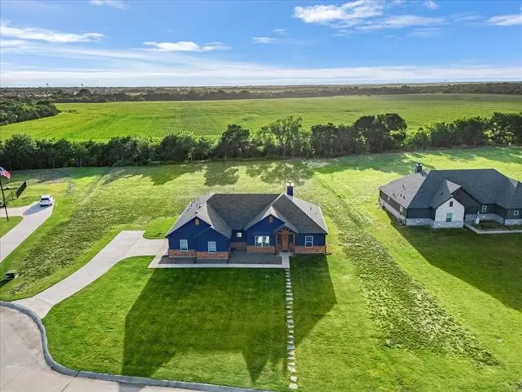 5223 Fox Trot Lane, Caddo Mills