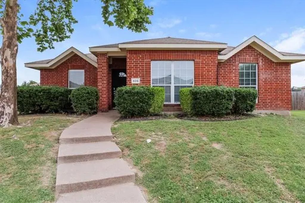605 Canyon Place, DeSoto