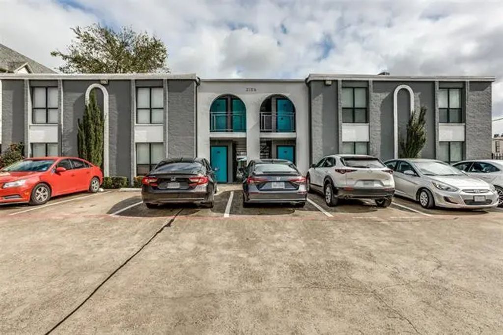 2106 Bennett Avenue 102, Dallas