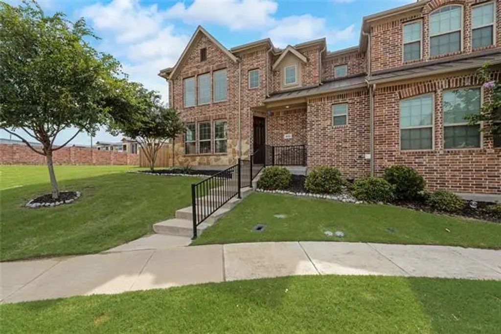 833 Ben Lane, Lewisville