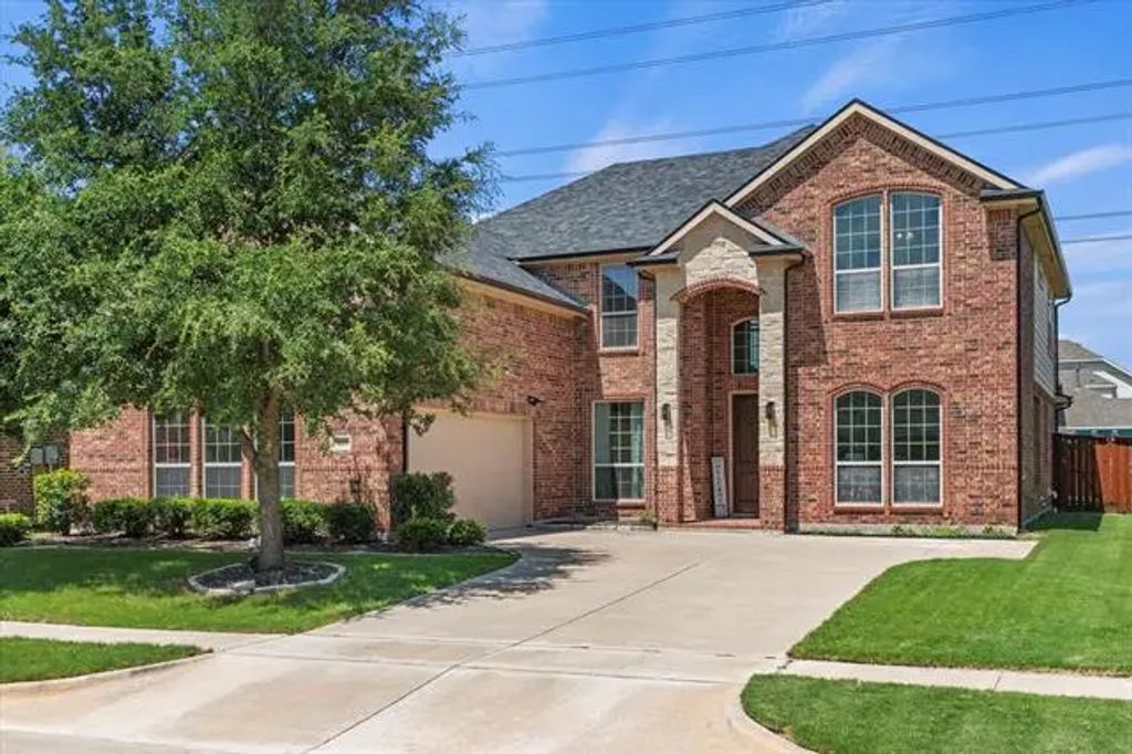 7615 Watercrest Lane, Grand Prairie