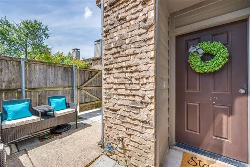 14800 Enterprise Drive 4c, Farmers Branch