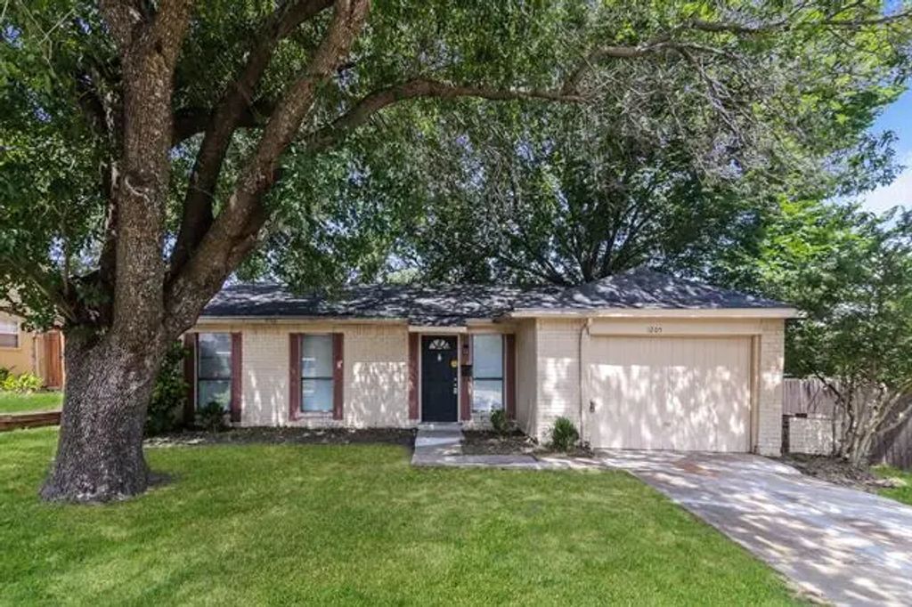 1205 Colony Drive, Garland