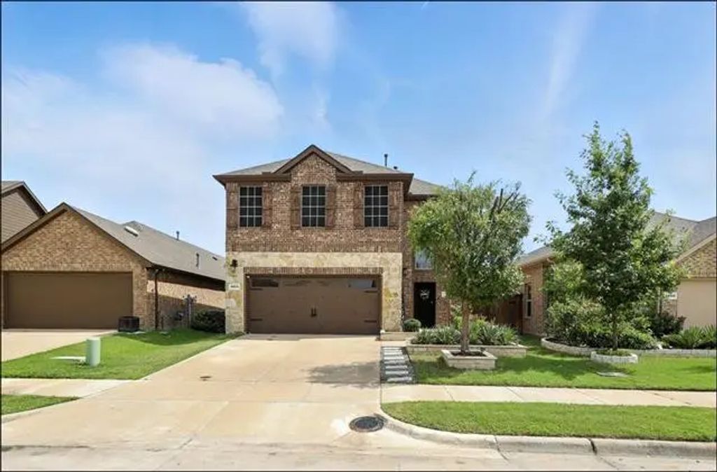 2611 Pinckney Court, Forney