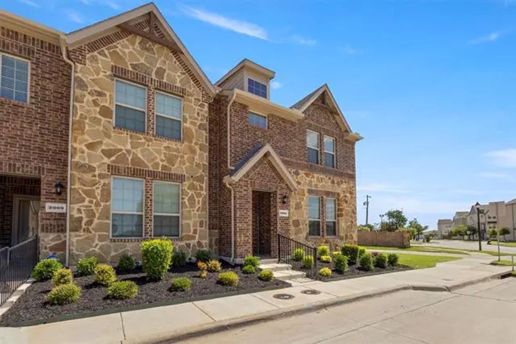 2005 Amarillo Place, Mesquite