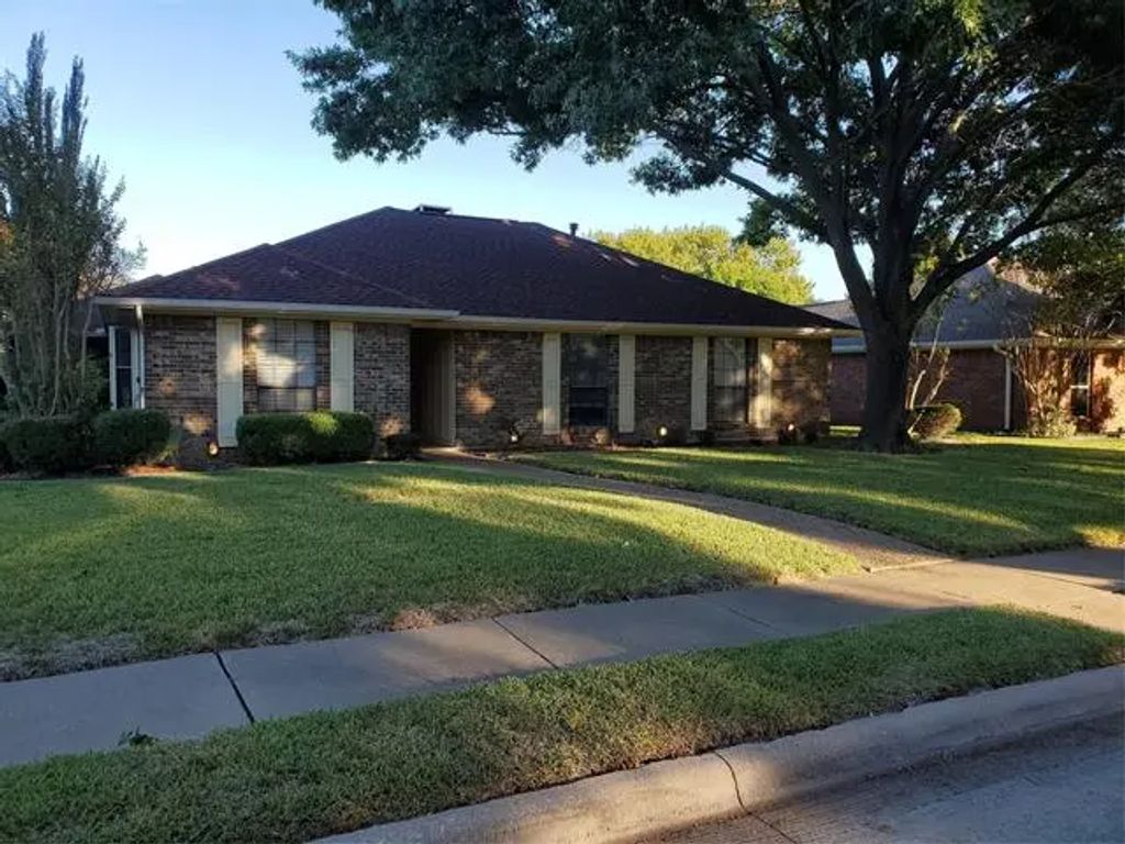 804 Sandy Creek Drive, Allen