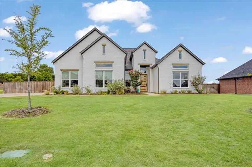 104 Chisolm Trail, Pottsboro