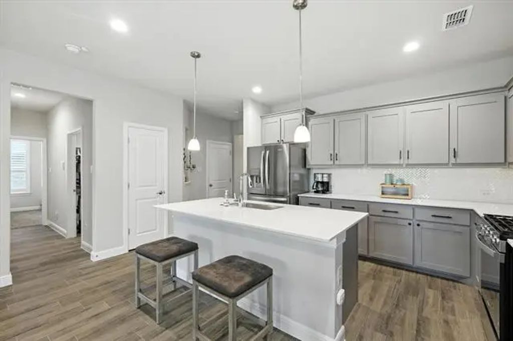 313 Hogan Drive, Denton