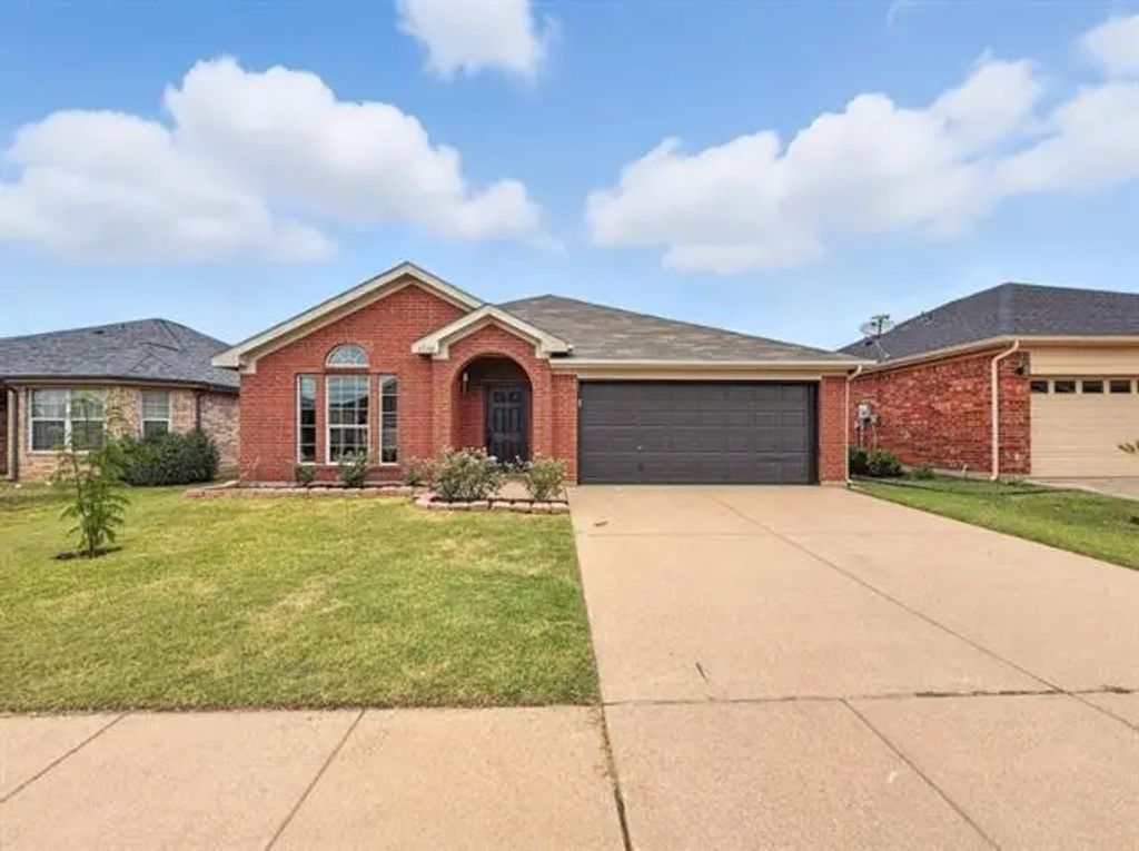 4720 Topaz Lane, Granbury