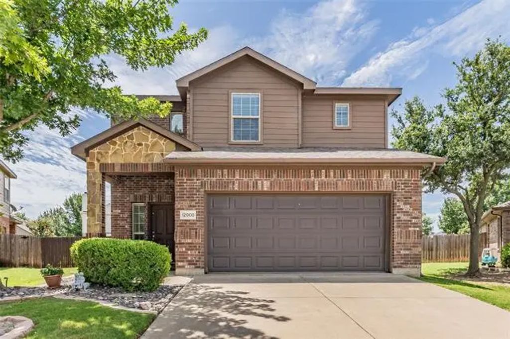 12000 Walden Wood Drive, Fort Worth