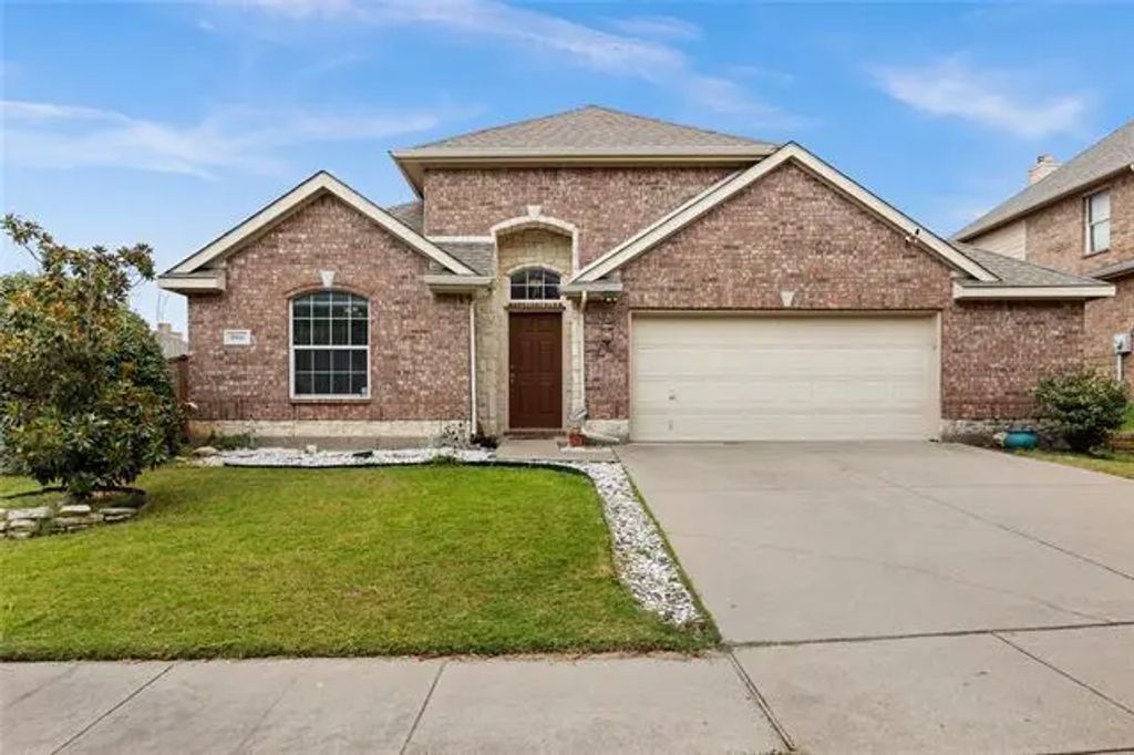 8961 Riscky Trail, Fort Worth