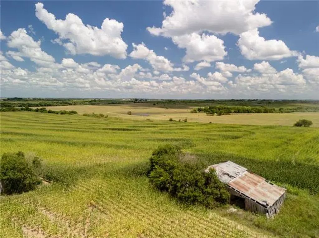 Tbd 15 Acres Hcr 3150, Hubbard