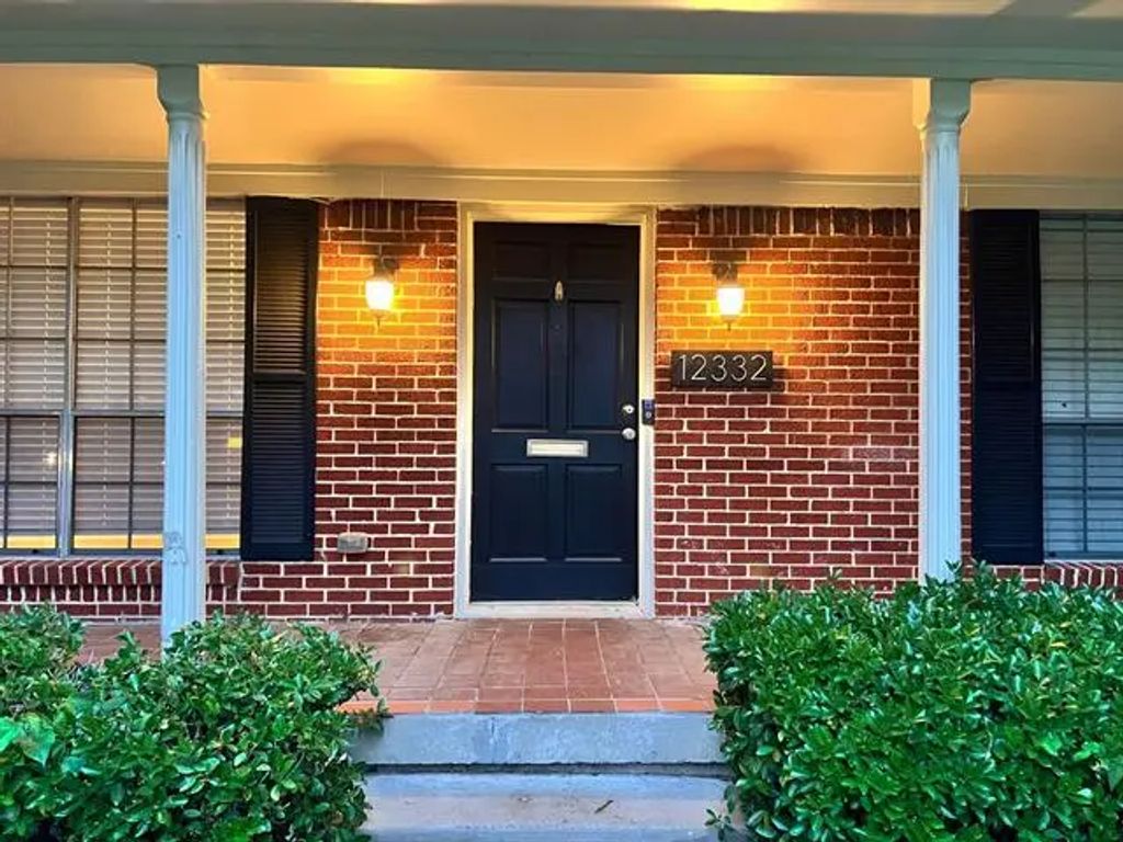 12332 Brookmeadow Lane, Dallas