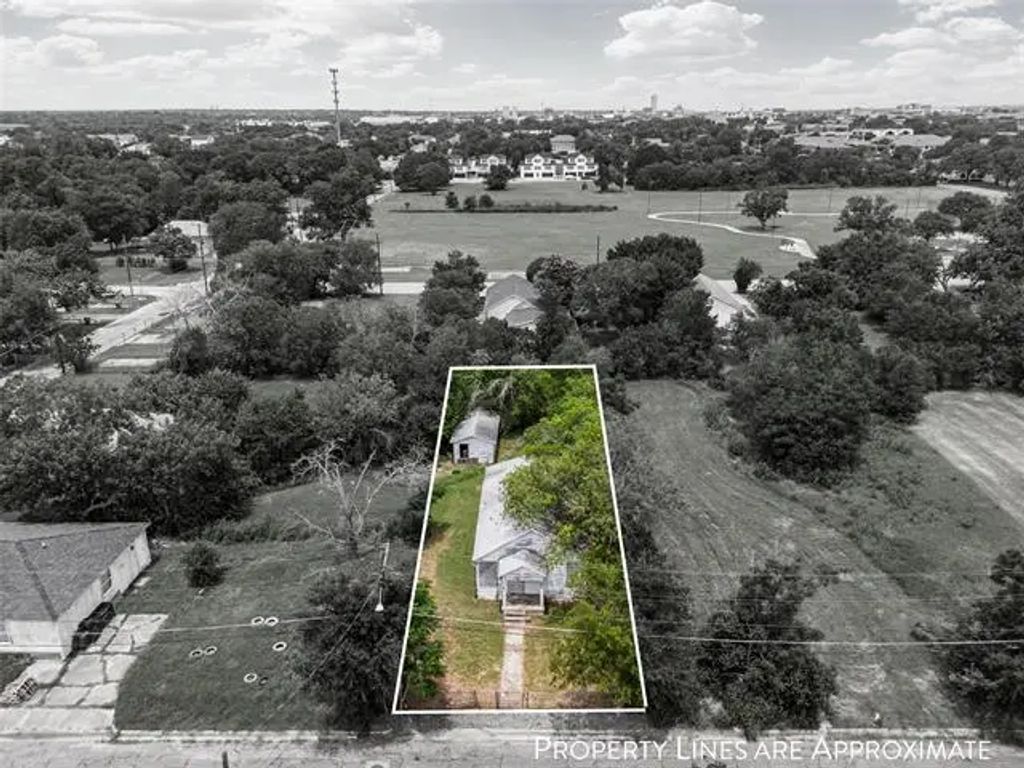 819 Benton, Waco
