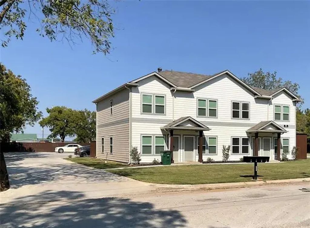 207 W Cloud Street A, Gainesville