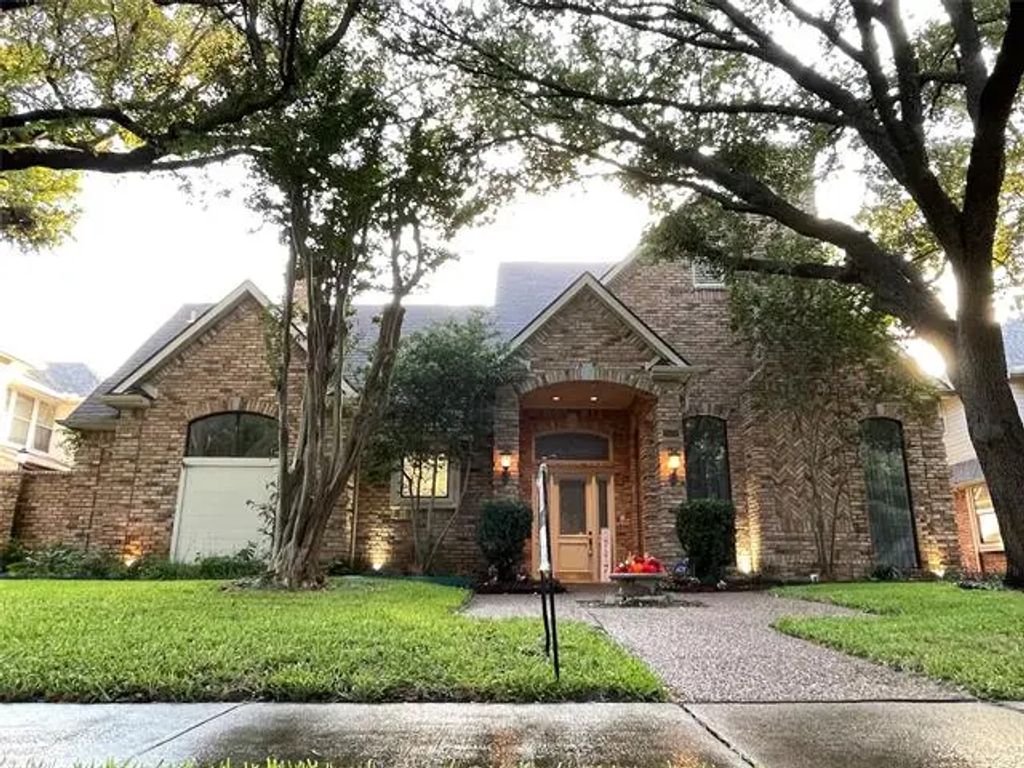 7009 Ebony Court, Plano