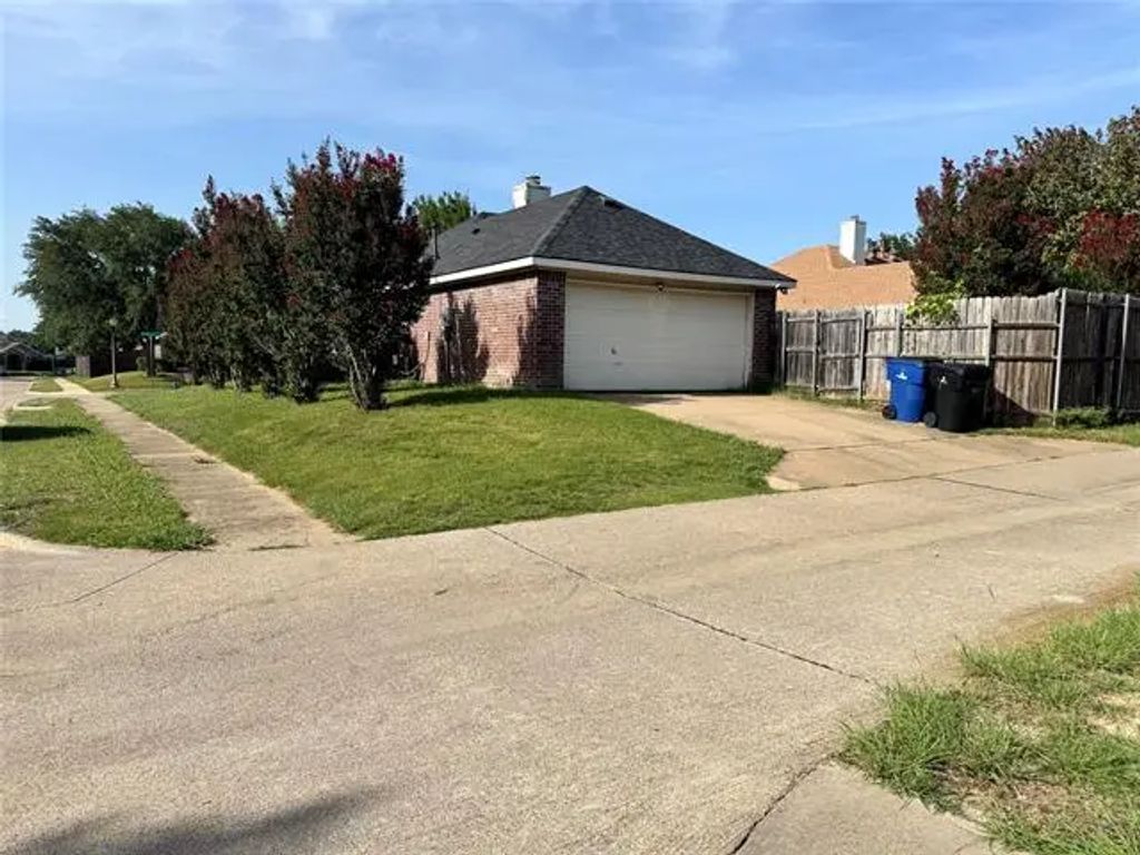 9881 Queens Road, Frisco