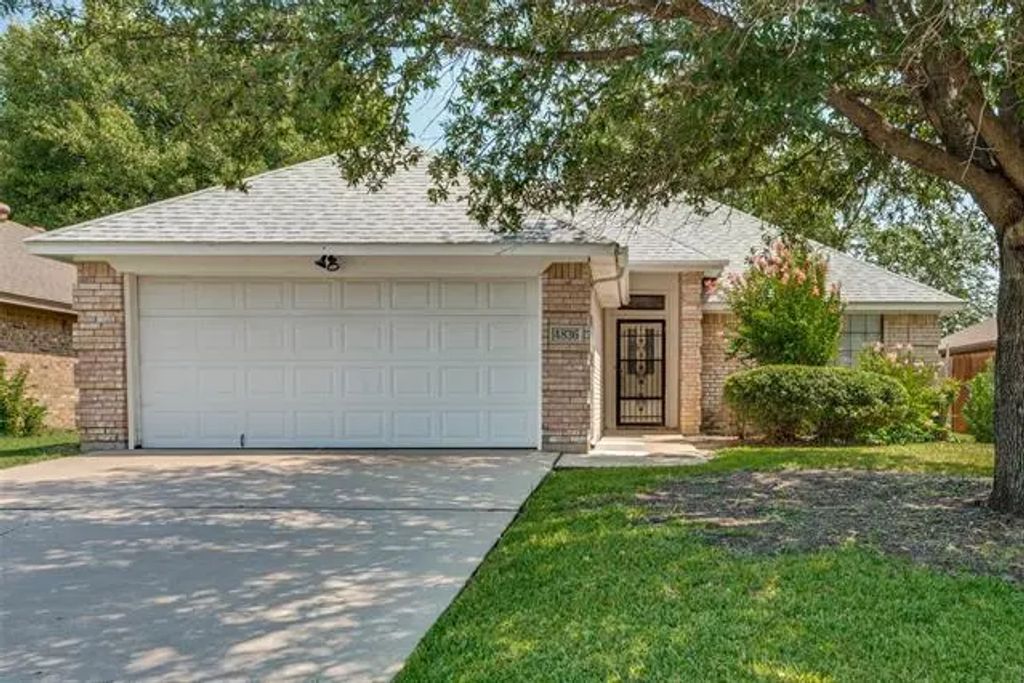 4836 Colonial Park Drive, Haltom City