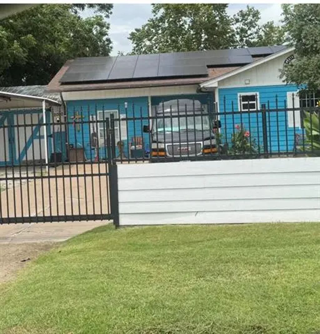 2090 Mineral Wells Highway, Weatherford