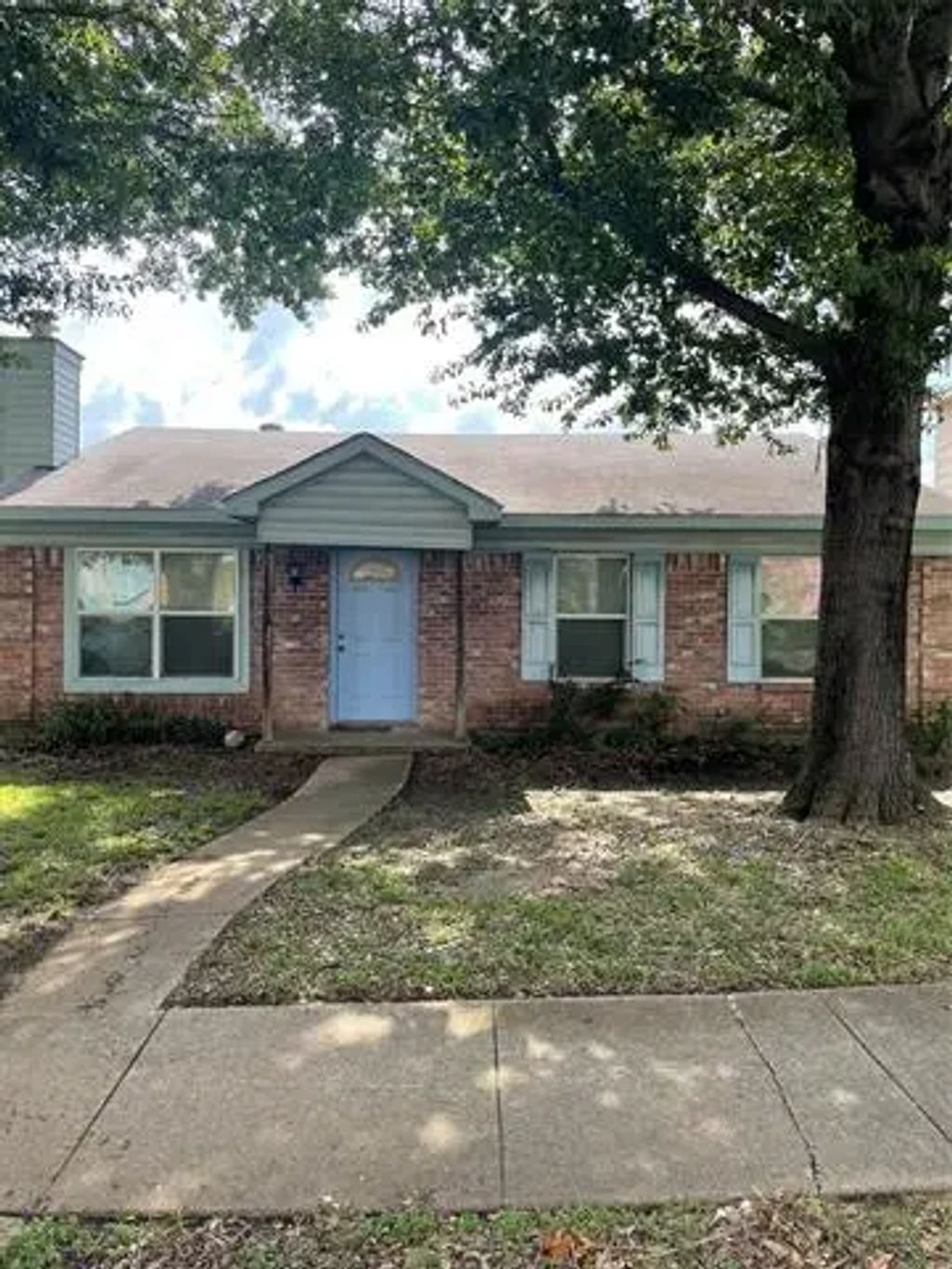 923 Brae Loch Drive, Dallas