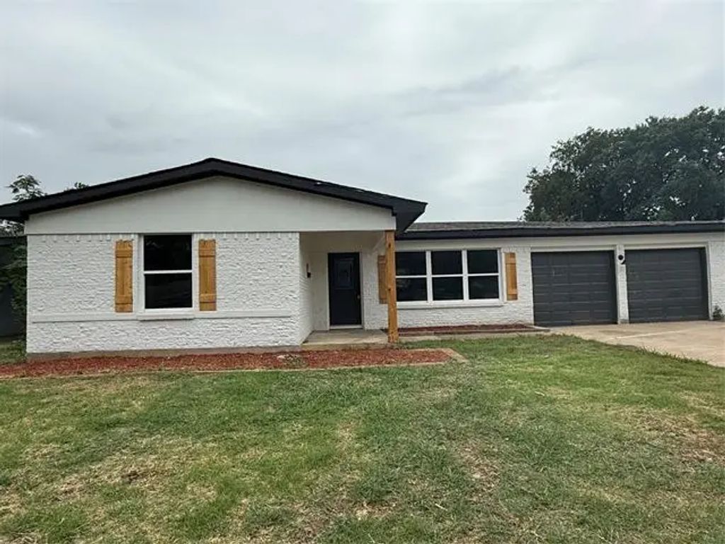 6616 Sheridan Road, Fort Worth