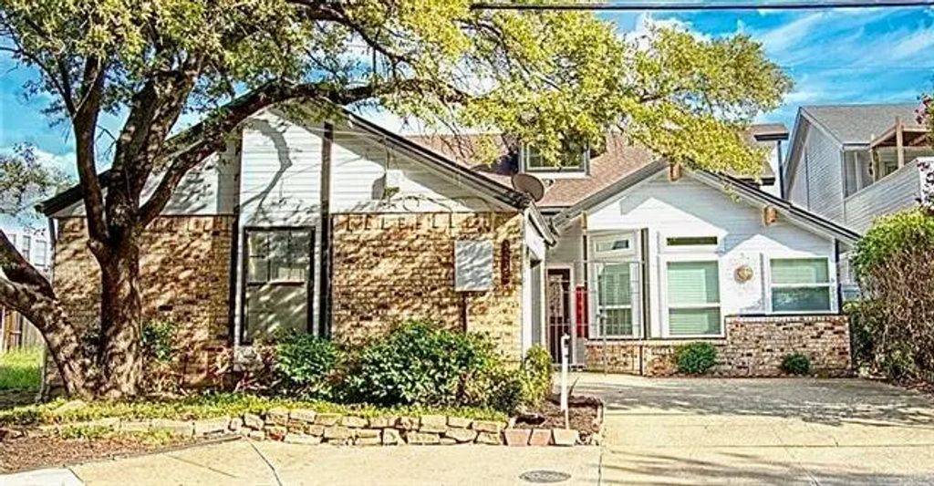 3232 San Jacinto Street, Dallas