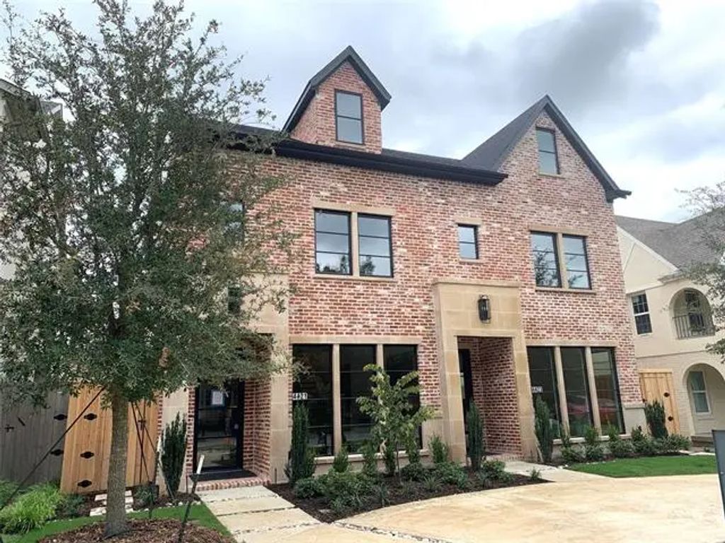 4421 Emerson Avenue, University Park