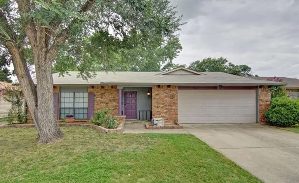 4116 Staghorn Circle S, Fort Worth
