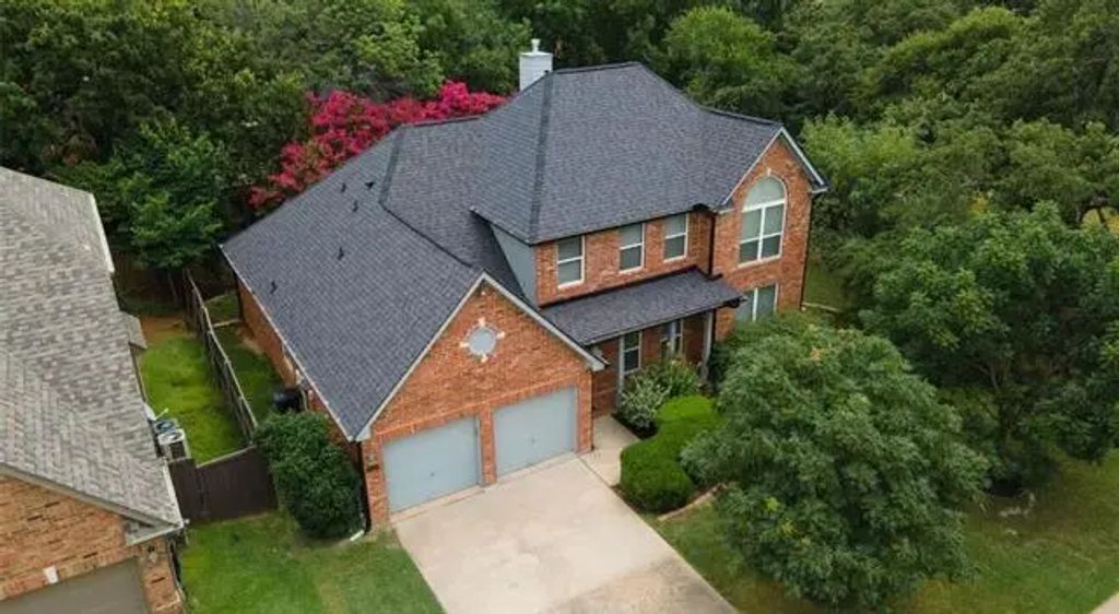 2611 Hillside Drive, Highland Village