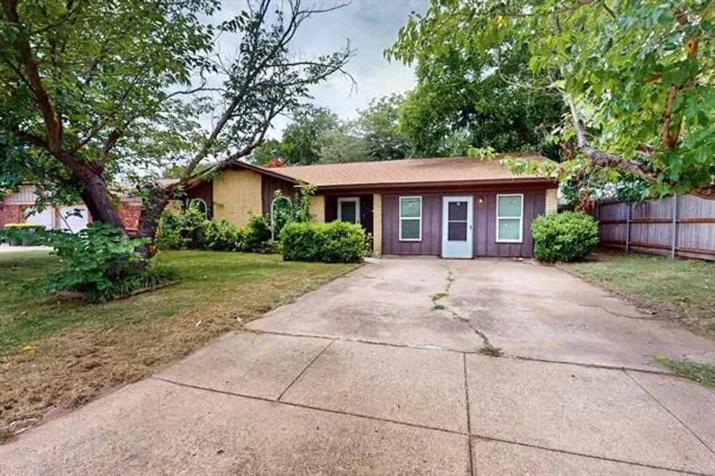 6704 Rustic Drive, Forest Hill