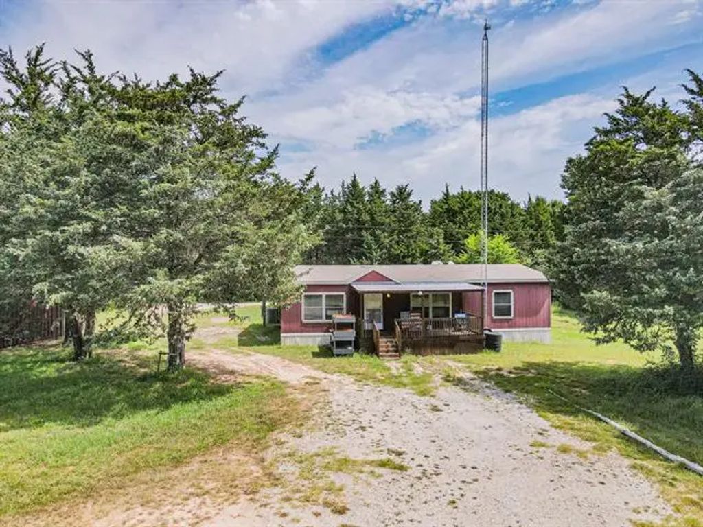 1662 Vz County Road 3814, Wills Point