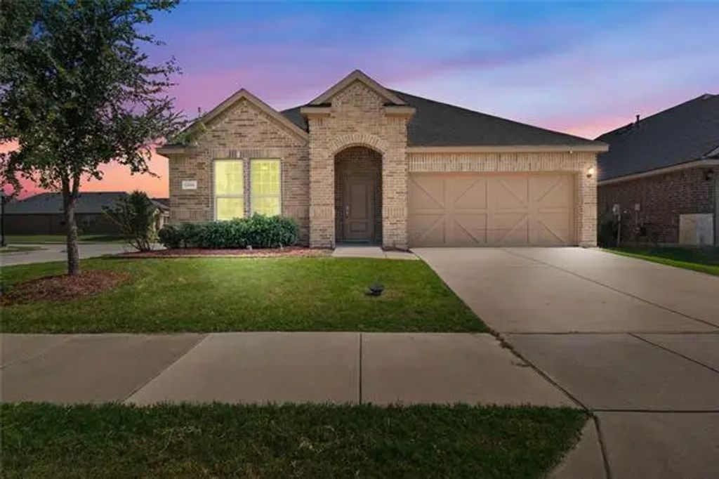 13001 Apostols Drive, Little Elm