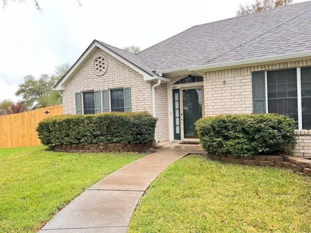 2101 Rawhide Trail, Temple