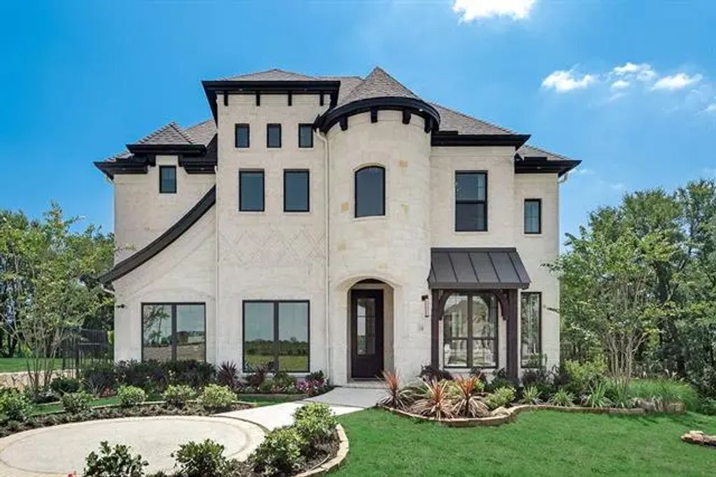 1300 Dragonfly, Plano