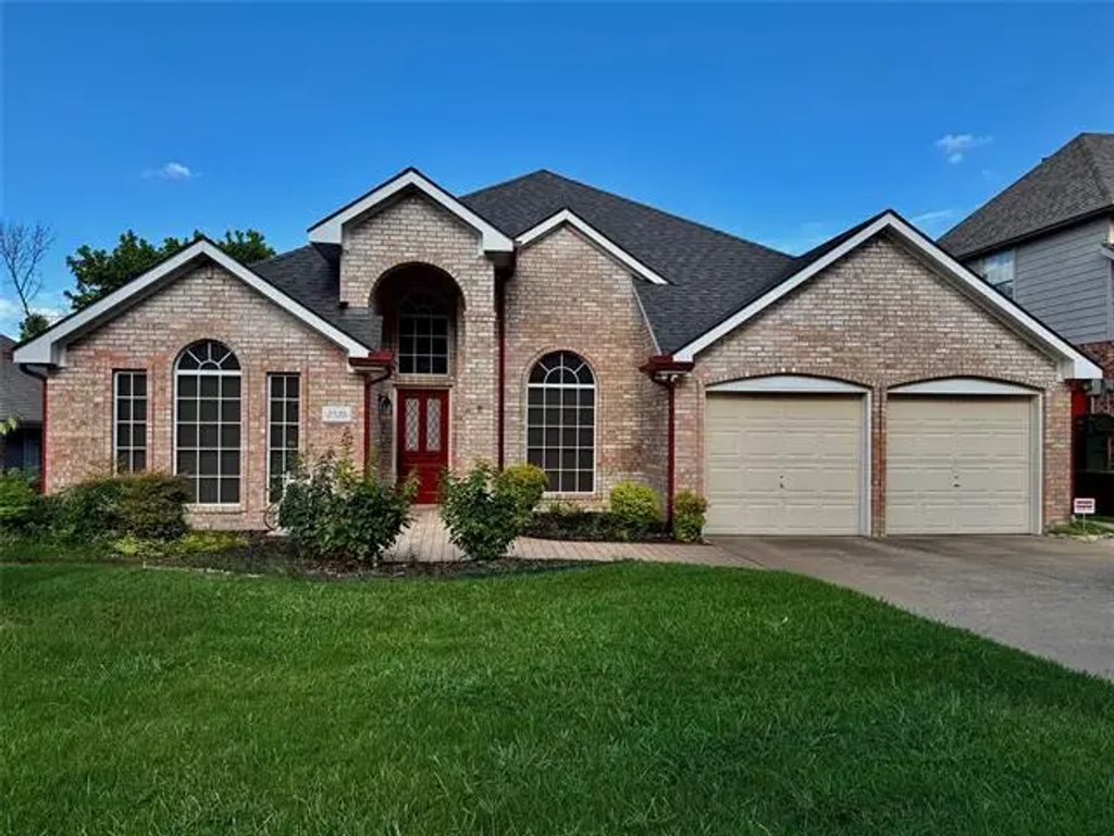 2528 Ridgewood Drive, Plano