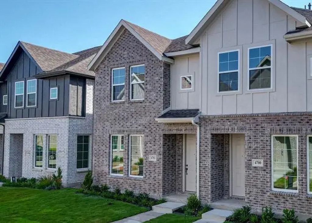 4702 Sparkling Pathway, Haltom City